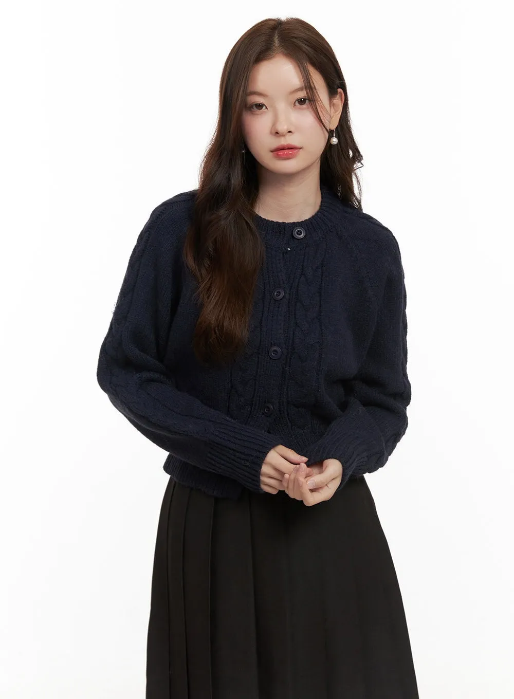 Cable Knit Buttoned Cardigan OD403