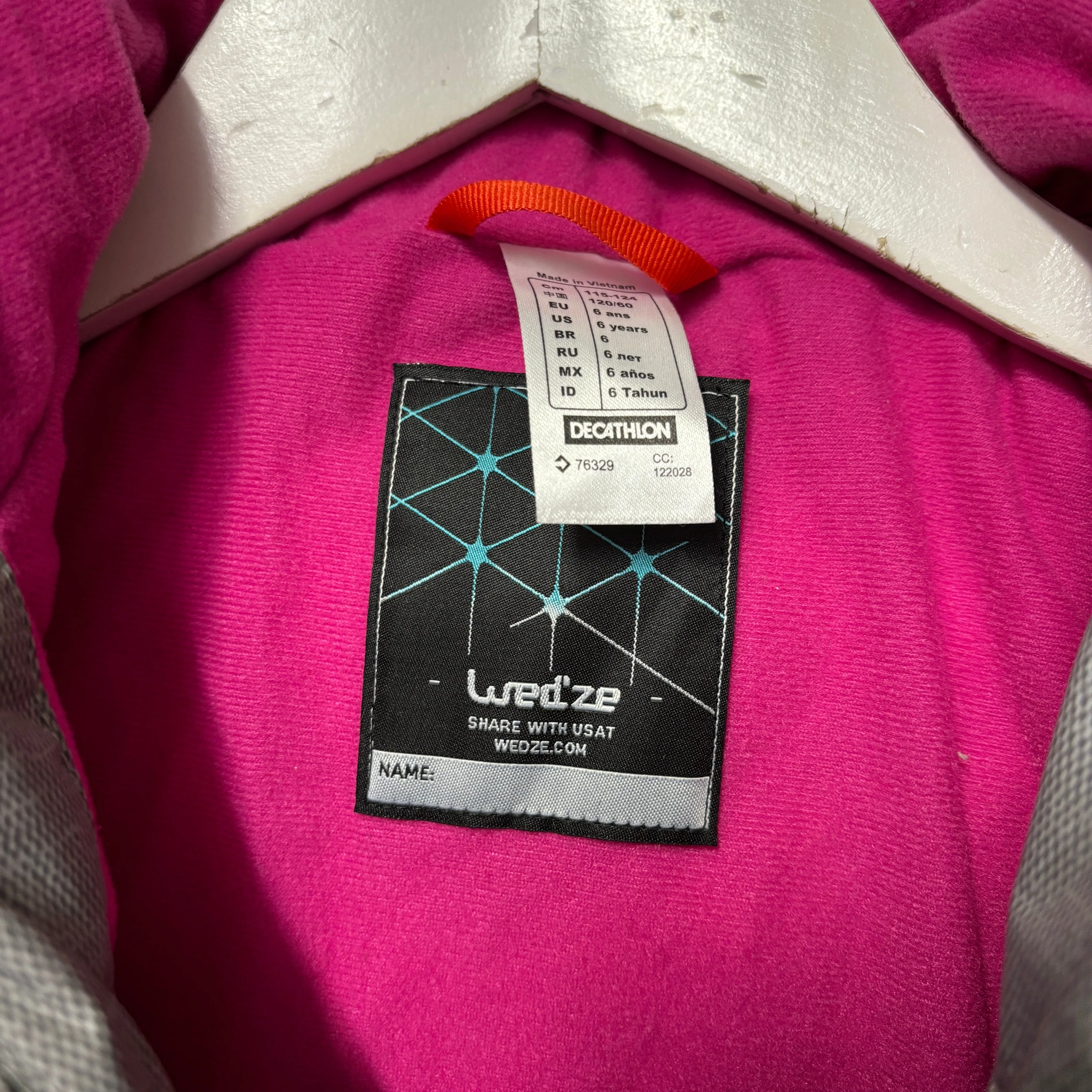 Wedze/ Decathlon/ Helly Hansen Pink Kids Large Ski Clothes Bundle 116/ 6 yrs